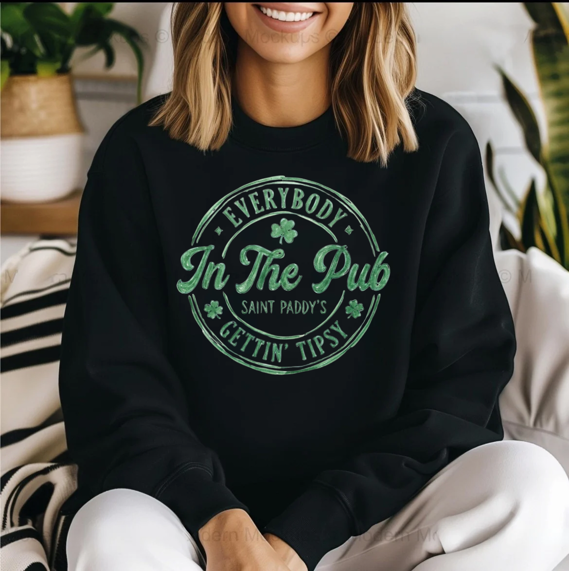 Everybody in the Pub Gettin Tipsy Shirt